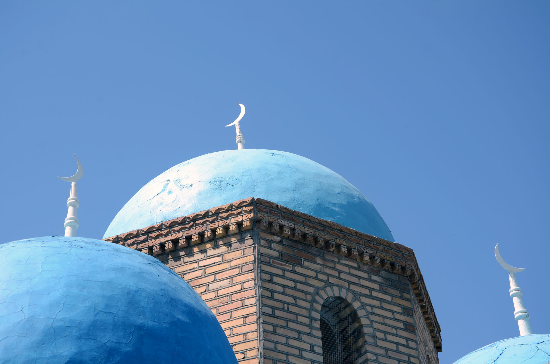 Ajinyaz Mausoleum