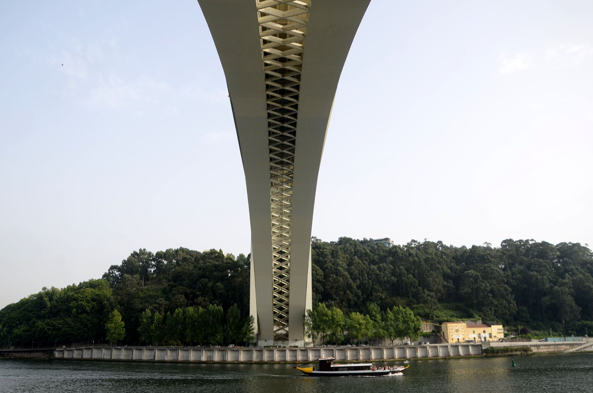Arrábida Bridge