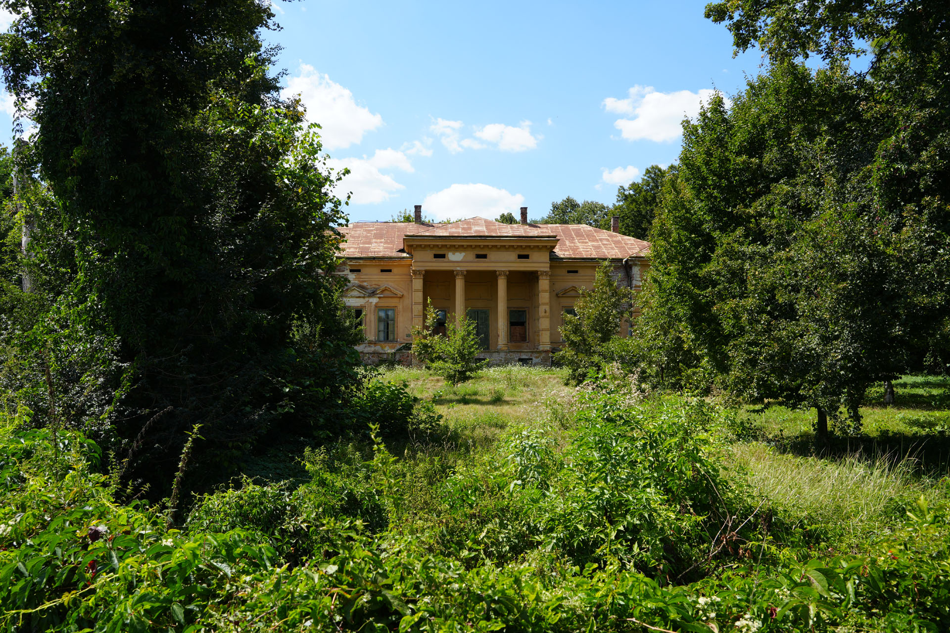 Konopi Castle