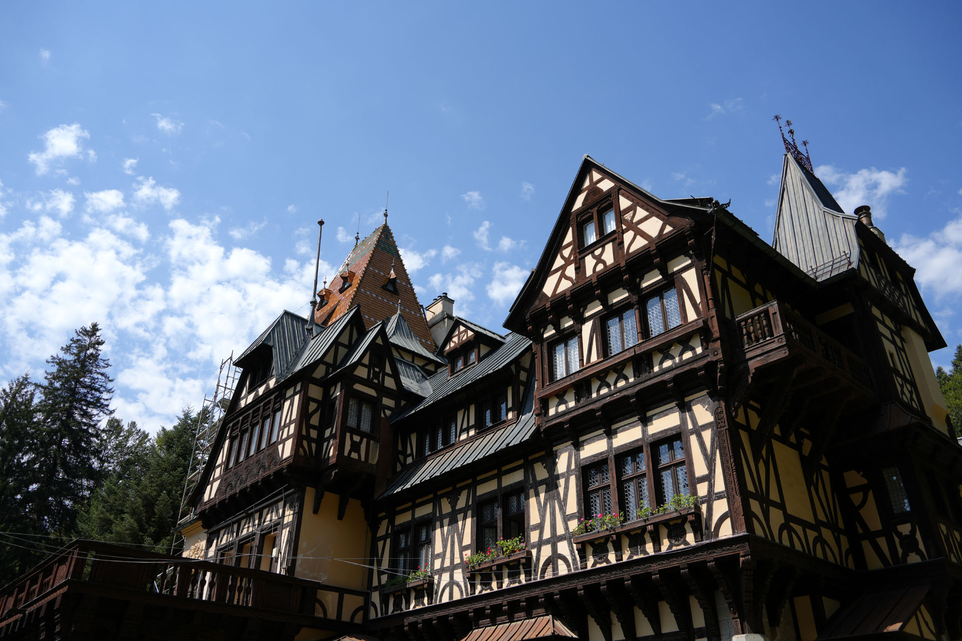 Pelișor Castle